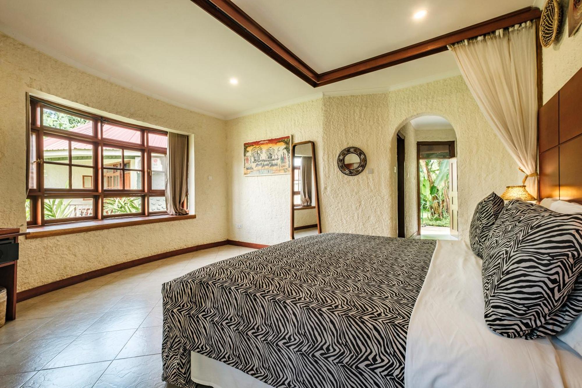 Arusha Planet Lodge ภายนอก รูปภาพ